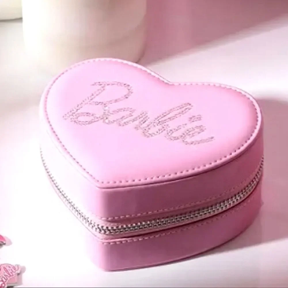 Barbie Heart-Shaped Zippered Jewelry Travel Case‎